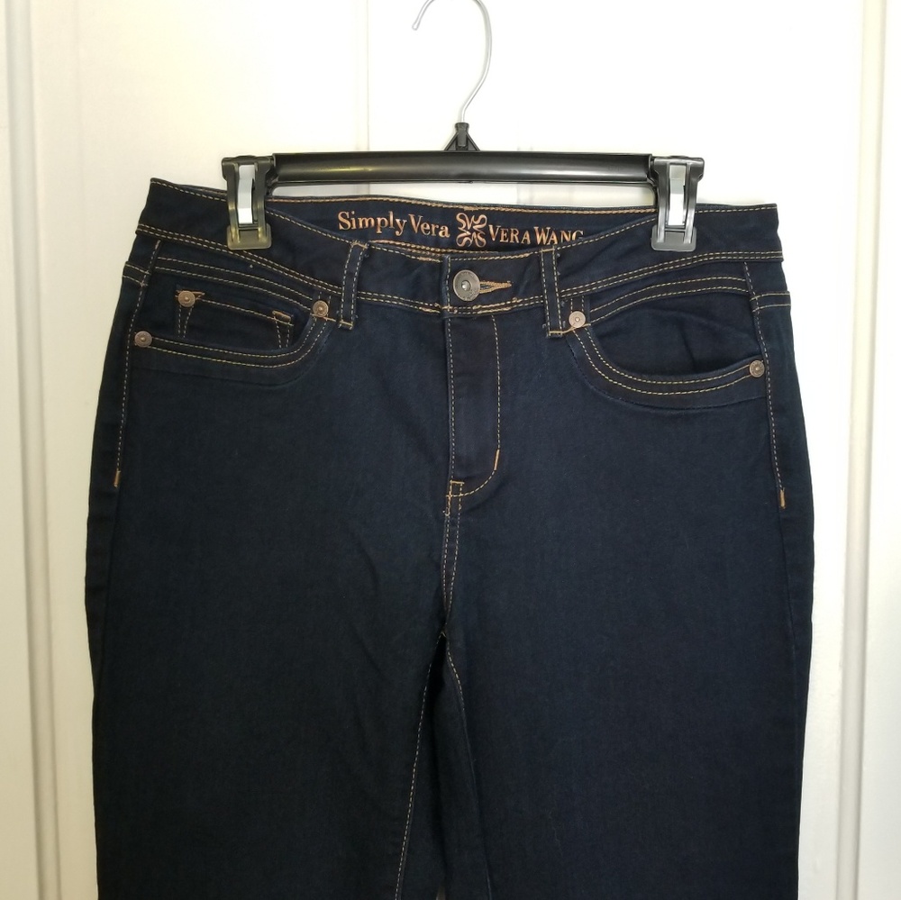 Vera Wang boot cut Jeans in midnight blue size 8